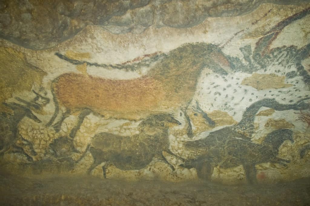 Painting in Lascaux Cave. Photo Jack Versloot