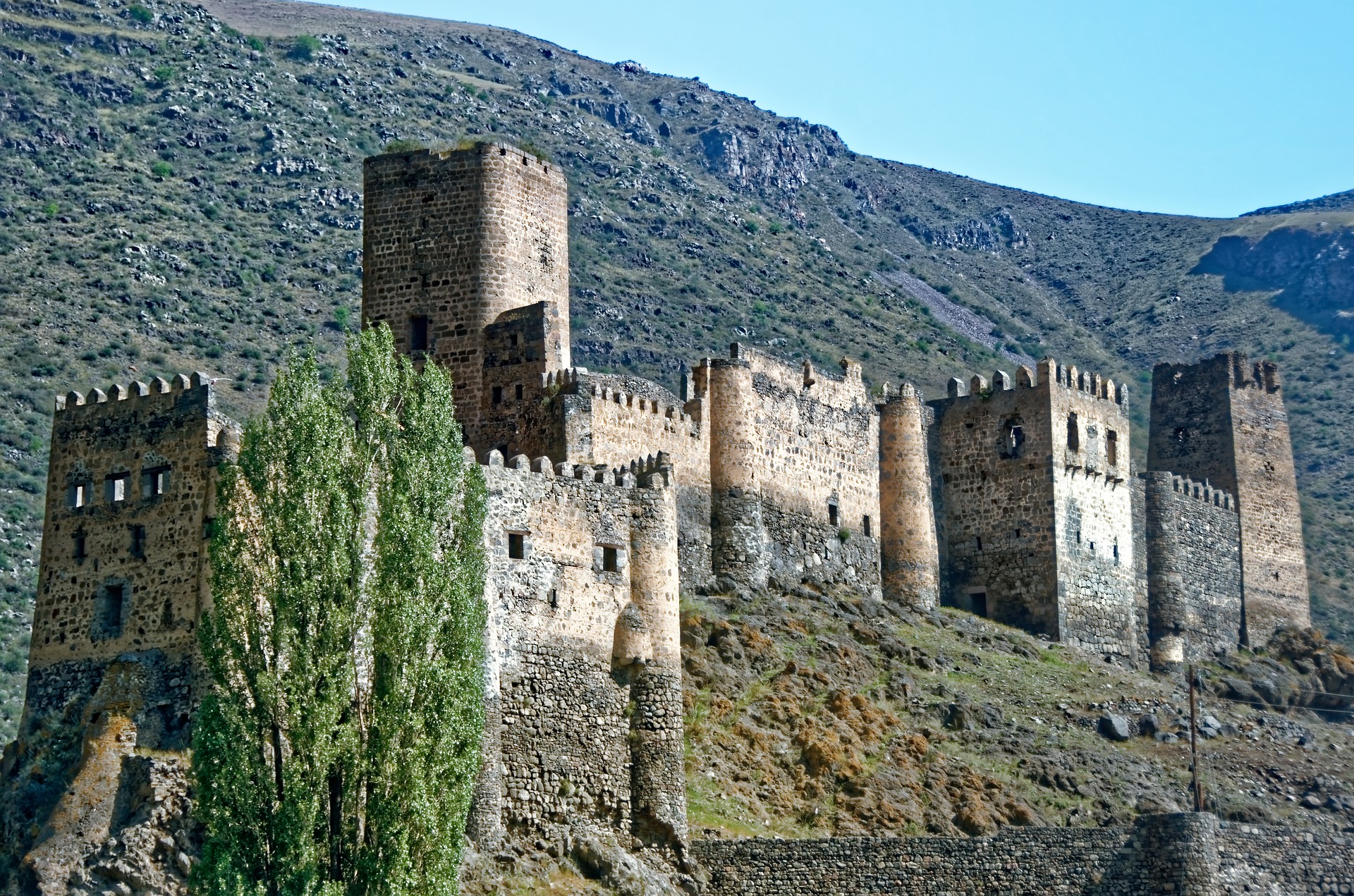 Khertvisi fortress castle, in the Meskheti region, is one of the oldest fortresses in Georgia and was functional throughout the Georgian feudal period.