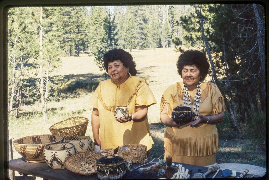 Atsugewi artisans demonstrating traditional crafts Atsugewi cultural interpreters Lillian Snooks and Laverna Jenkins demonstrate traditional basket-making materials.