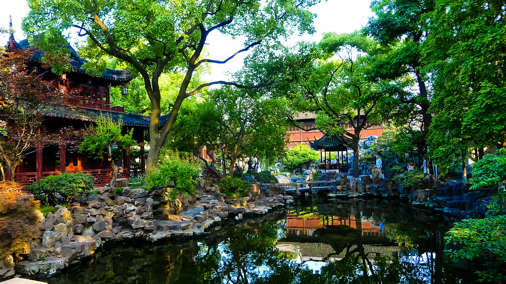 "Yuyuan Garden" by SteFou! is licensed under CC BY 2.0 