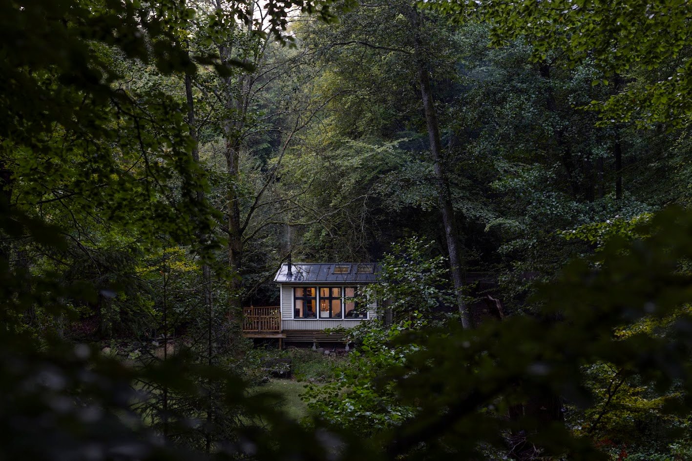 Sweden Cabin in the woods from the Stay Quiet project Photo Apeloga