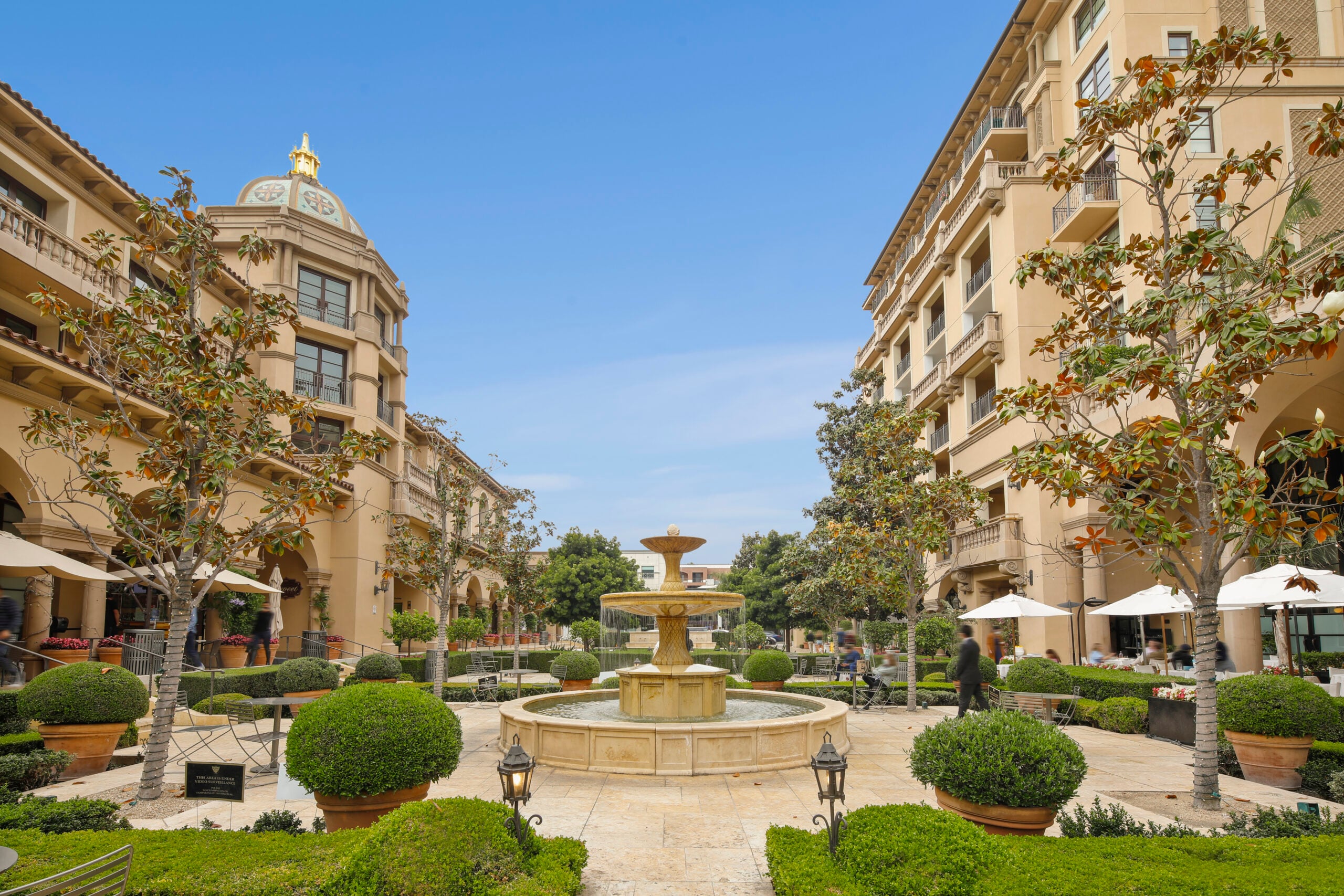 Beverly Canon Gardens 