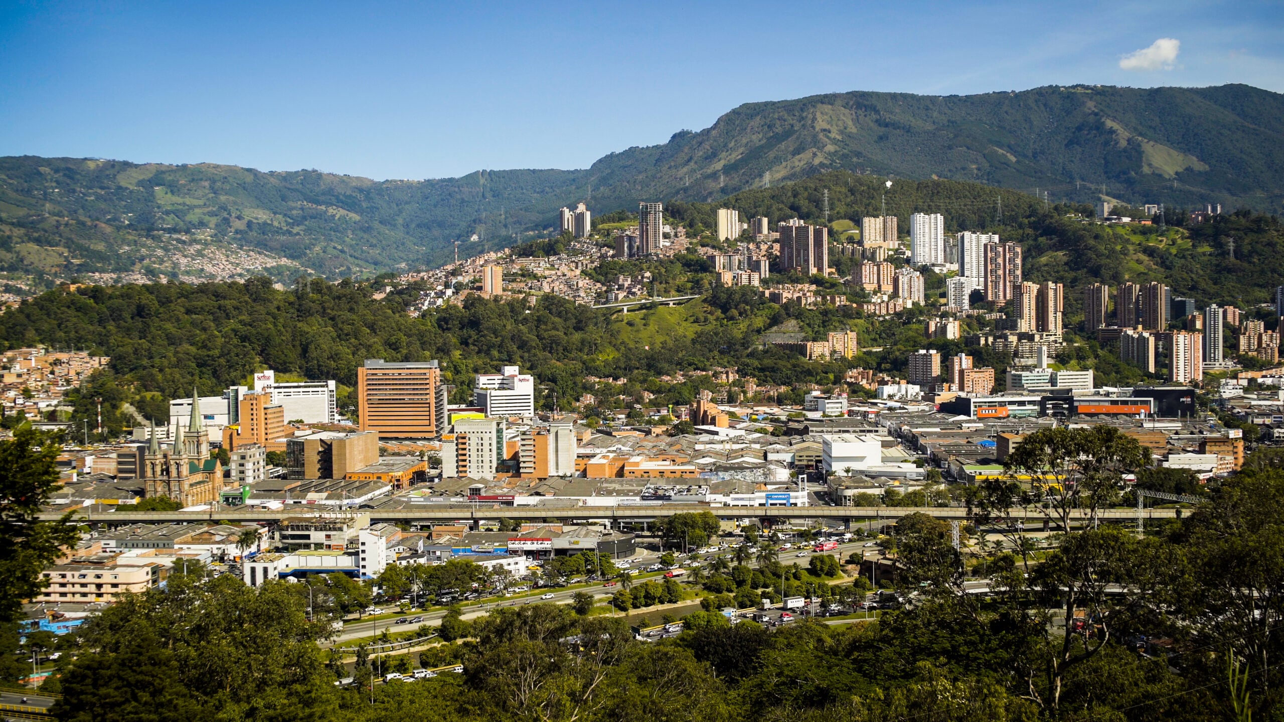 Medellin Landscape 1 Courtesy of ProColombia Merry Medellín – South America’s Colombian Hotspot